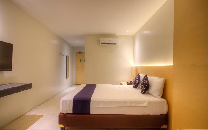 OYO 1080 THE BEST INN