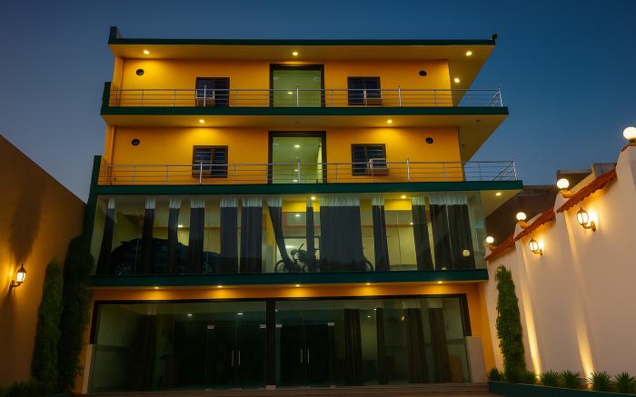 Hotel Pragati Palace- Near Krishna Janambhumi, Mathura