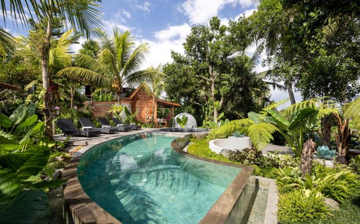 Berlima Wooden Lodge by Pramana Villas