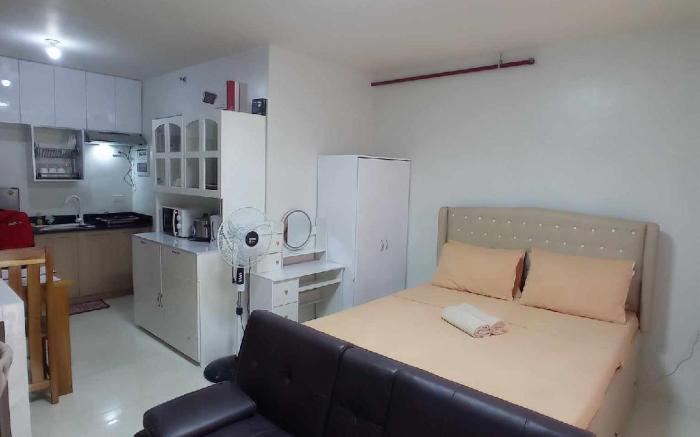 Fully Furnished Condo Unit