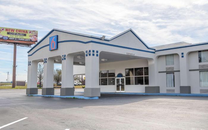Motel6 Forsyth, GA – Tift College