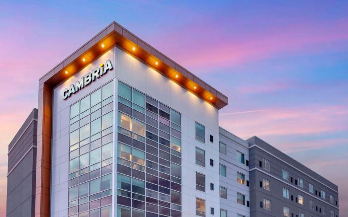 Cambria Hotel Niagara Falls