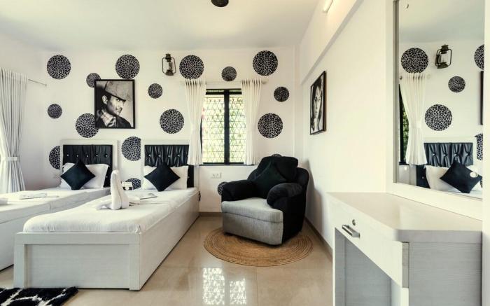 Old Bollywood Drive - 3 Bedrooms apartment