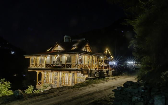 Tirthan village resort