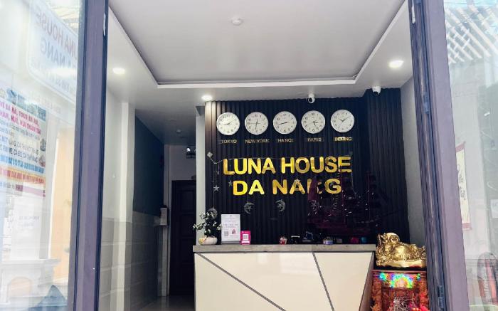 Luna House Danang Hotel