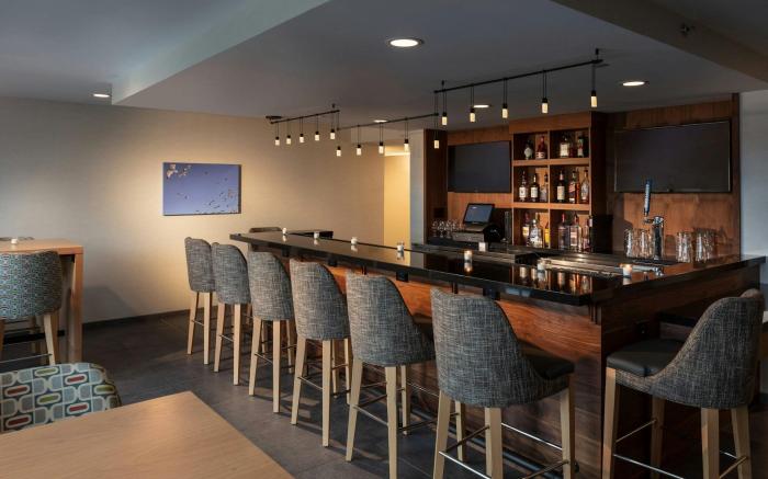 Fairfield by Marriott Inn & Suites Providence Airport Warwick