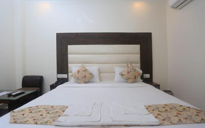 Hotel Raj Palace By GRB