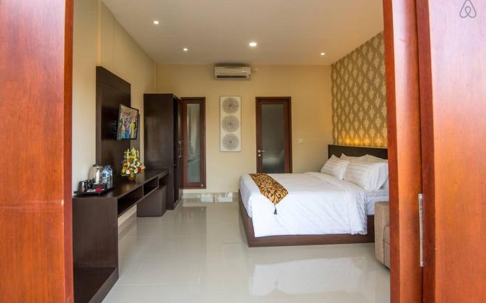 Bisma Guest suite near the shops & Beach in Legian