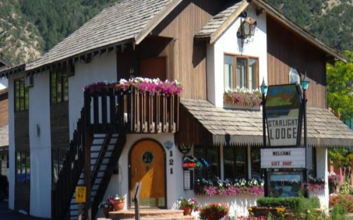 Starlight Lodge