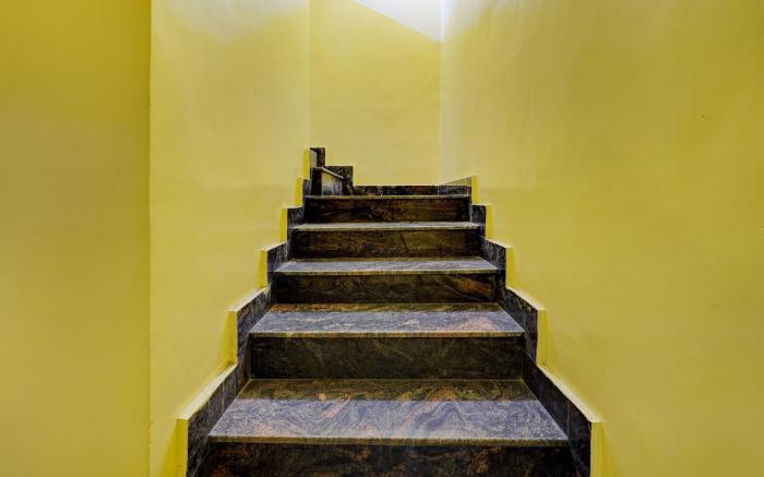 Hotel O Royal Suites