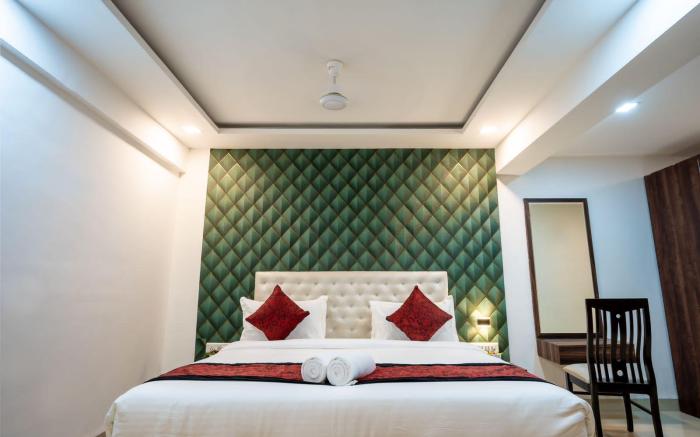Hotel Arsh Executive Inn 