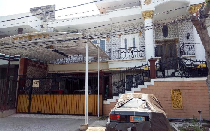 SPOT ON 93880 Guest House Bu Iin Syariah
