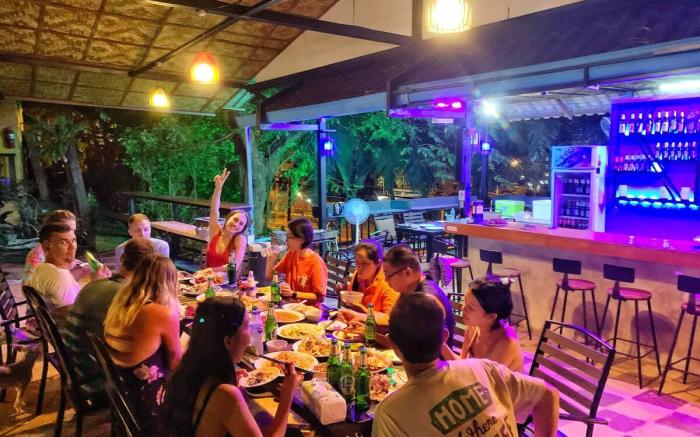 Beautiful Pool Villa King Room