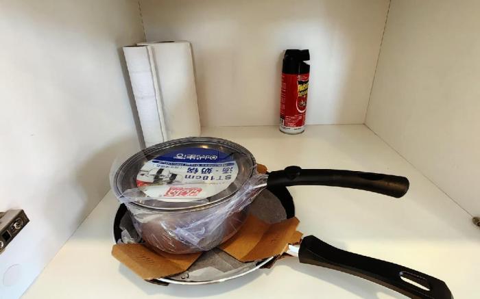 Meridin Sovo 3713  Couple Legoland Netflix BySTAY