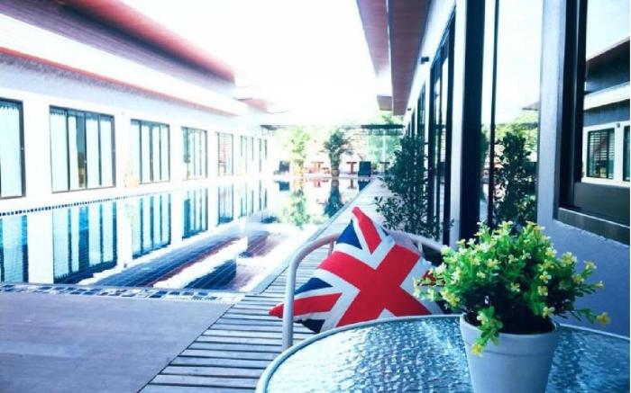 Mayor Hotel  Villa Cha Am