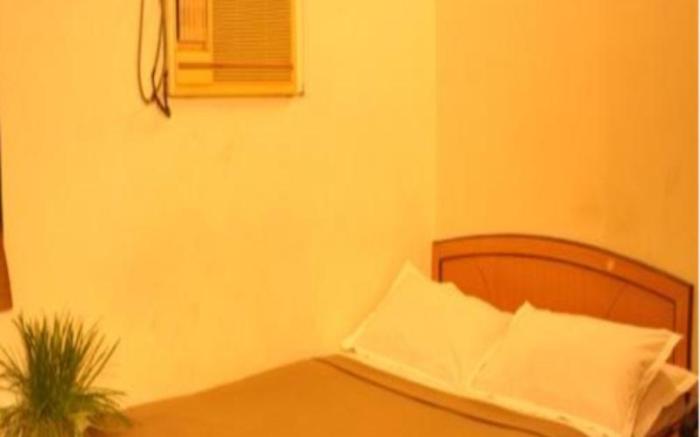 Hotel Hira Palace