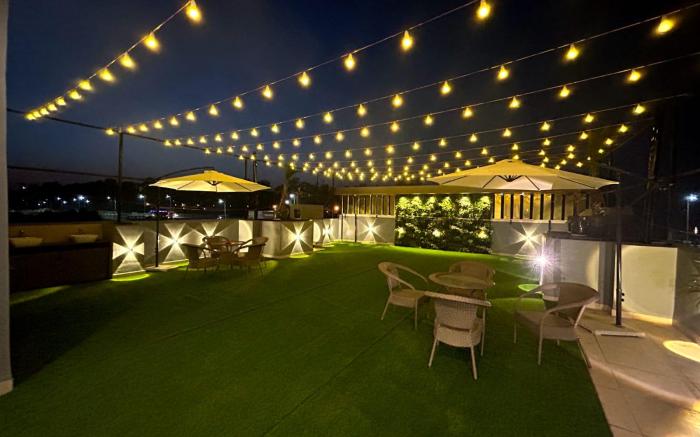 Hotel Majestic Grand By MNG Rooms