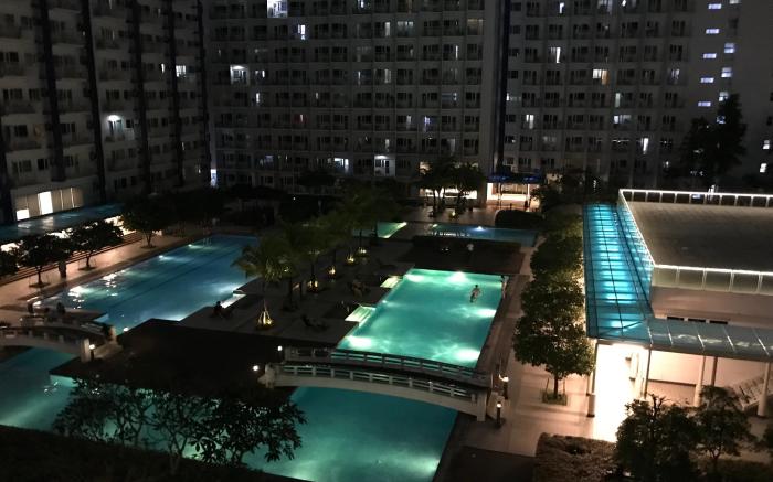 Makati Condo w/ Patio at SM Jazz Residences 