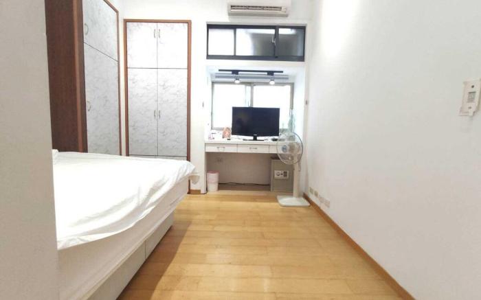 Taipei's Pulse: Stay in the Heart of Ximending 6B