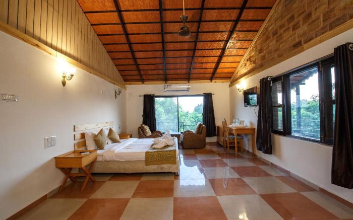 Gir Lions Paw Resort with Swimming Pool