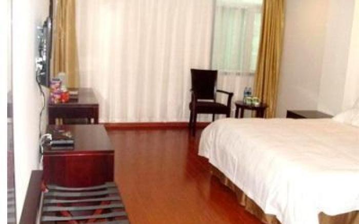 GreenTree Inn Huainan Tianjiaan District Wanda Plaza Express Hotel
