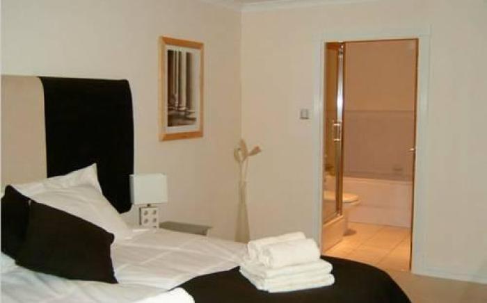 Turnberry Apartments