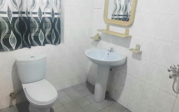 Golden Shower Inn