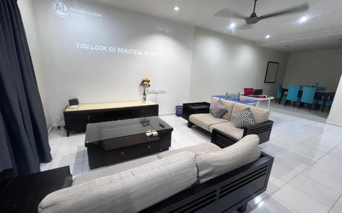 Cozy Projector Home 4273 ( Setia indah )