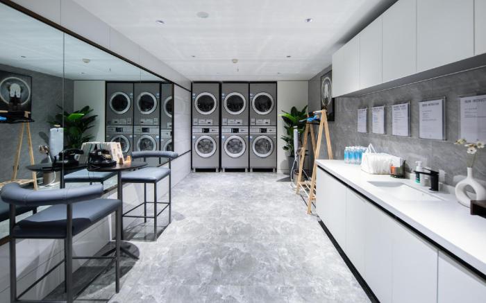 Atour X Hotel Guiyang Huaguoyuan Yanan West Road