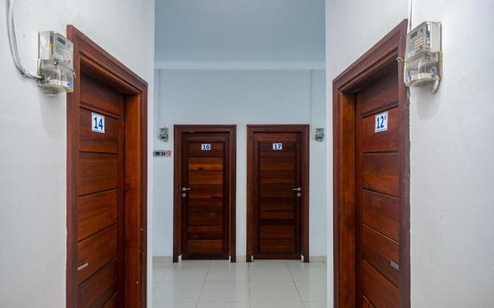 RedDoorz near Hermes Place Polonia Medan