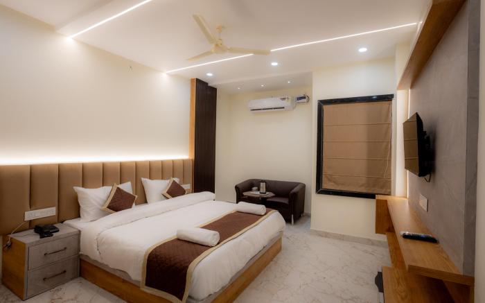 Hotel Ten 11