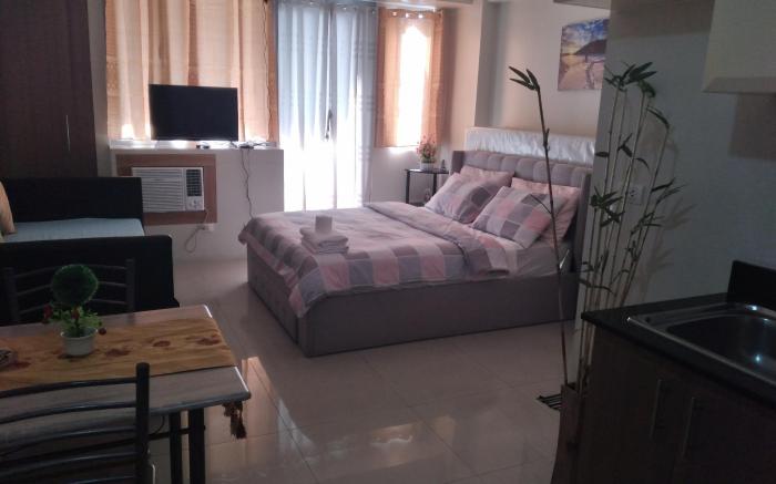 ONE PALM TREE Villas-Junjing's Place NAIA T3 