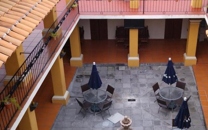 Hotel Aldama