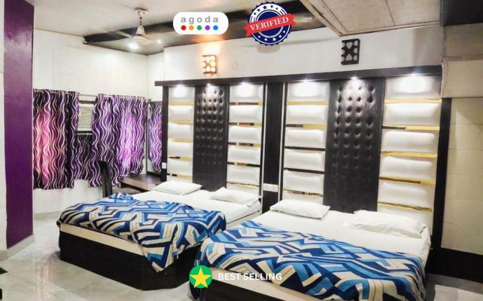 Goroomgo Hotel Revoli Amritsar