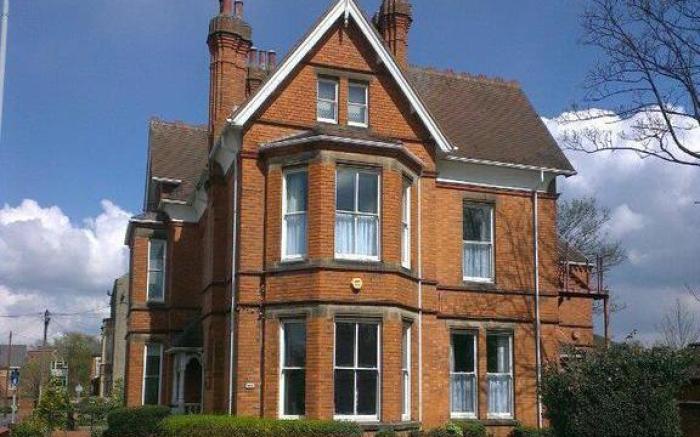 Holywell House