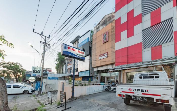 RedDoorz near Pasar Tarapung Siring Banjarmasin
