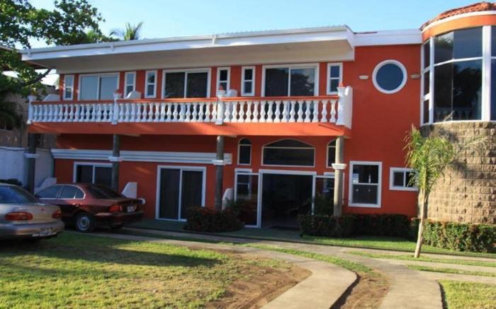 Sabas Beach Resort