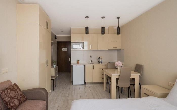 4 SAISON APARTMENT