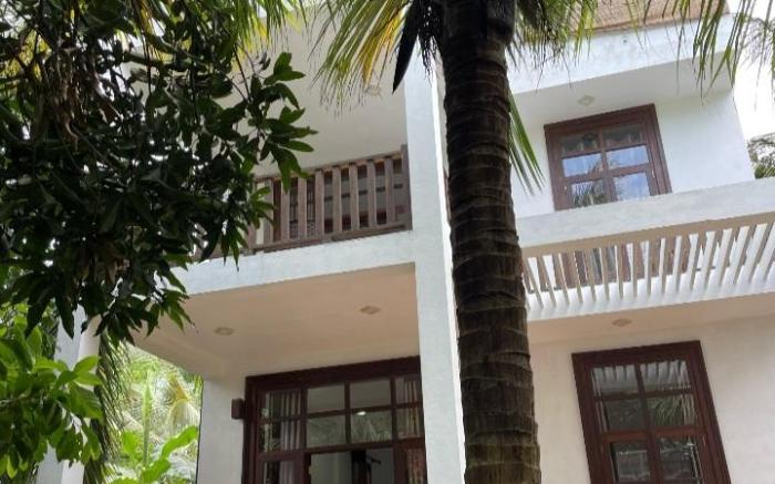 Dinuri Villa