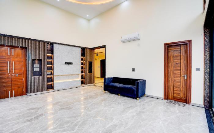 Hotel O DEVOM INN