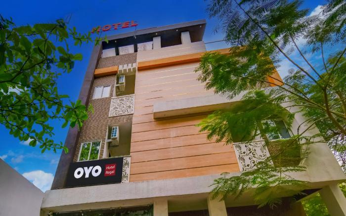Hotel O Regal