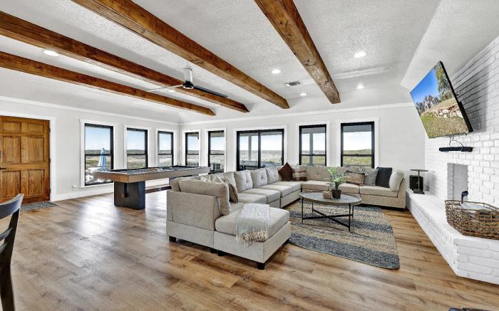 Hilltop Lux Haus with InfinityPool-Hottub-PoolTable