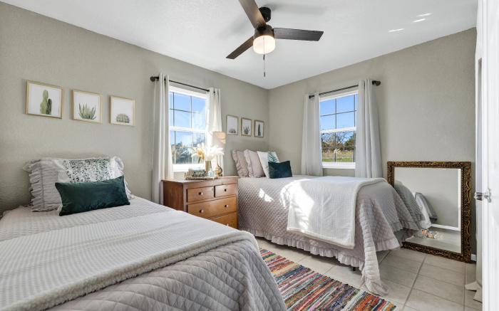Casa Blanca: Hot-tub, Fire Pit, Hill Country Views