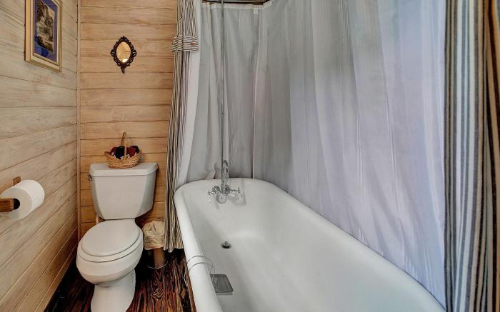 Historic Log Cabin Retreat Near Town on 5 Acres!