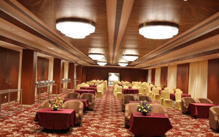 ICON GRAND HOTEL BY BHAGINI