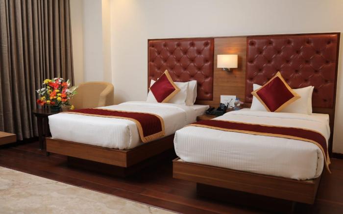 ICON GRAND HOTEL BY BHAGINI