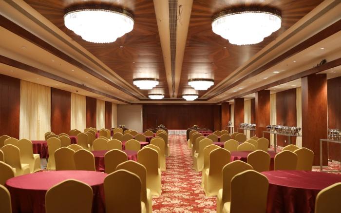 ICON GRAND HOTEL BY BHAGINI