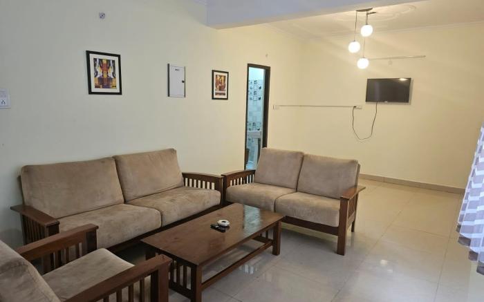 Six BHK in Krishna Nagar Lucknow