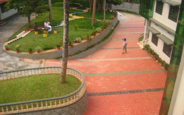 Misty Hills Resort