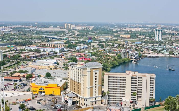 Ramada Plaza by Wyndham Orlando Resort & Suites Intl Drive